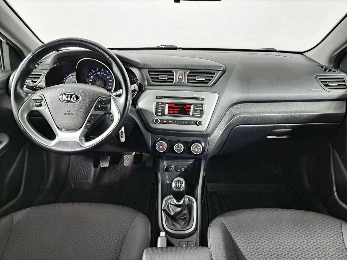 Kia Rio с пробегом — 2017 год. Фото: #11