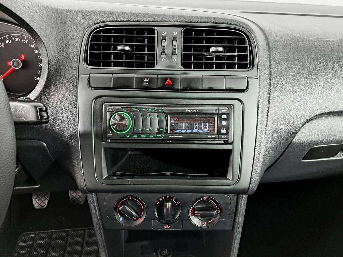 Volkswagen Polo с пробегом — 2014 год. Фото: #11