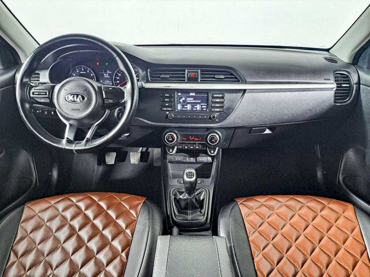 Kia Rio с пробегом — 2017 год. Фото: #11