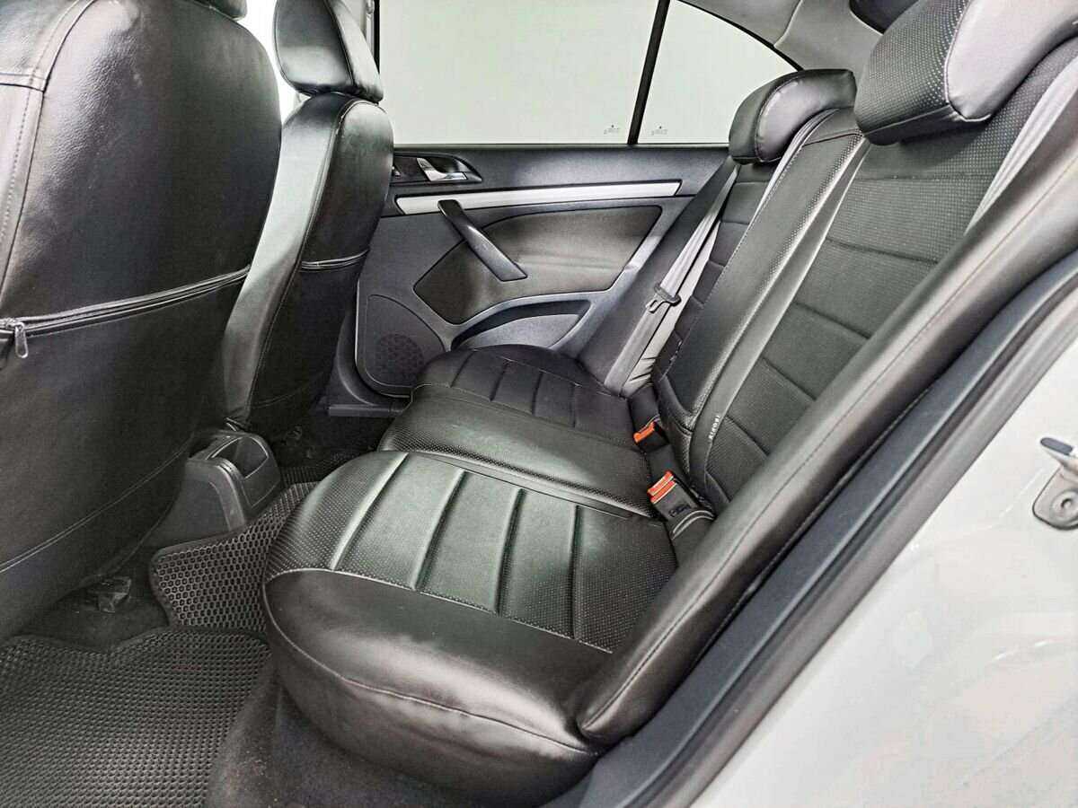 Skoda Octavia с пробегом — 2012 год. Фото: #9