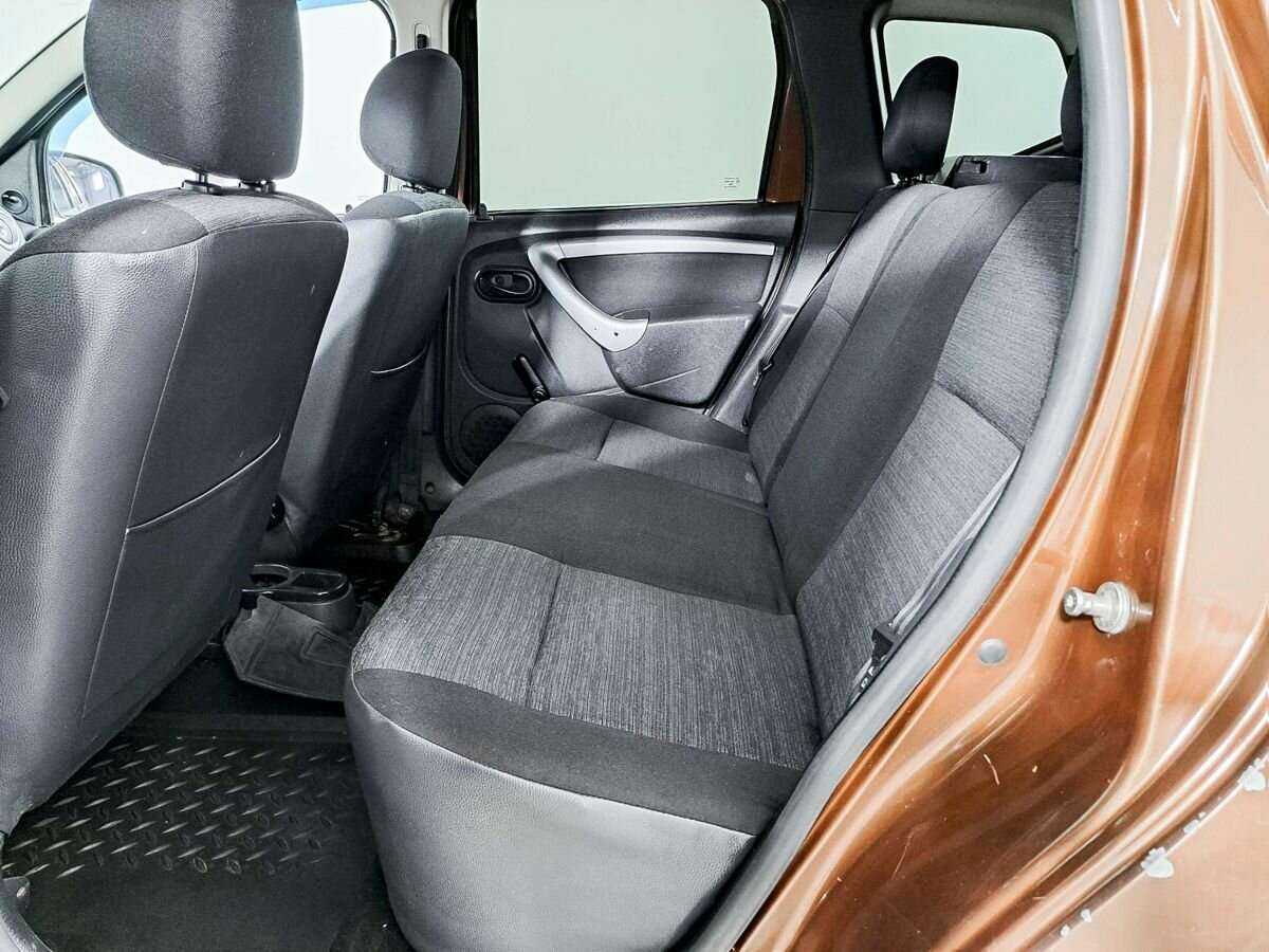 Renault Duster с пробегом — 2012 год. Фото: #9