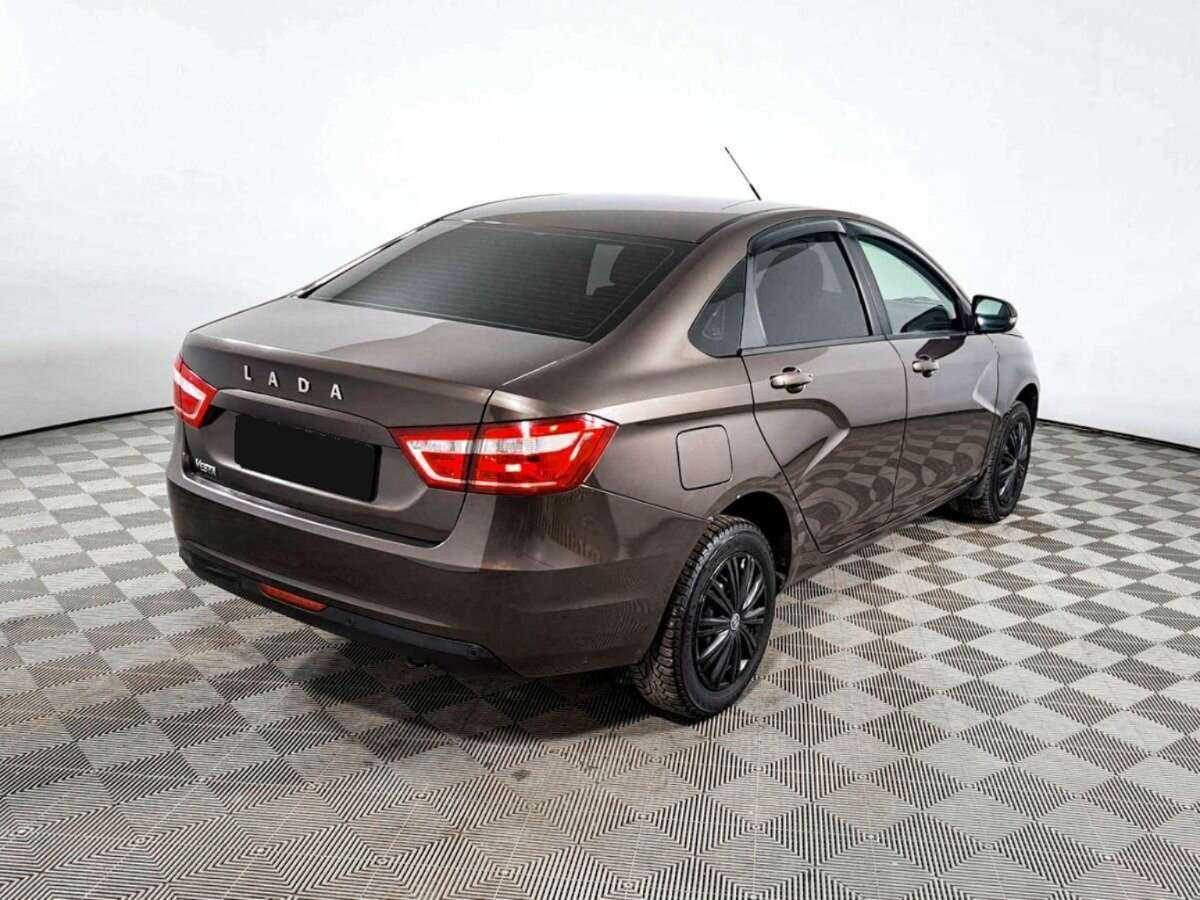 Lada (ВАЗ) Vesta с пробегом — 2018 год. Фото: #3