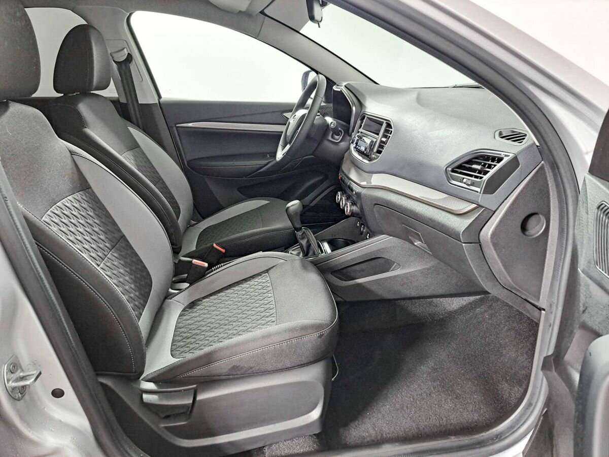 Lada (ВАЗ) Vesta с пробегом — 2023 год. Фото: #10