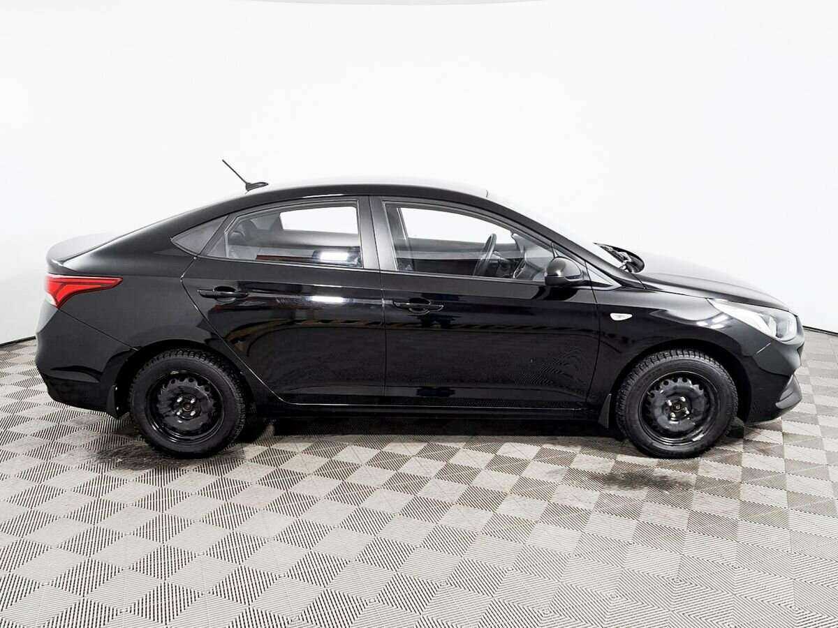 Hyundai Solaris с пробегом — 2018 год. Фото: #3