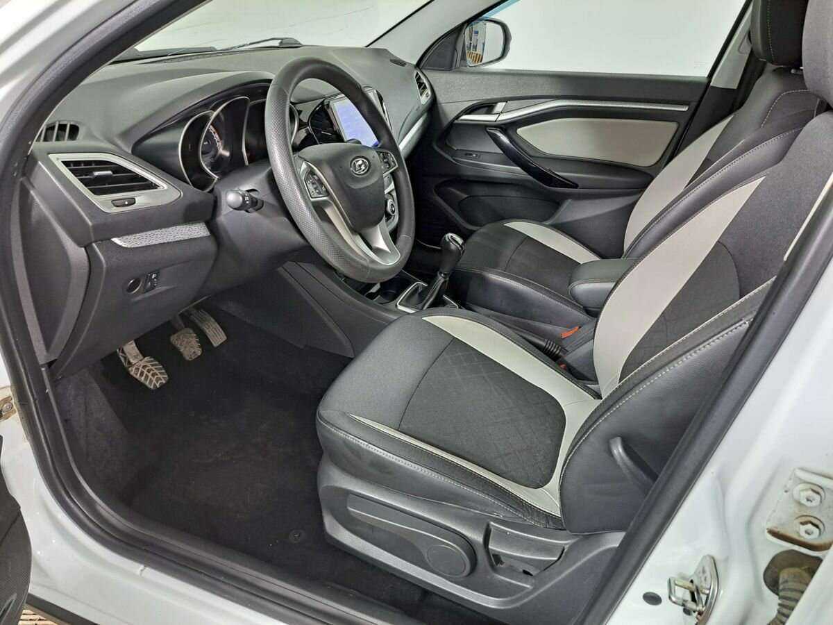 Lada (ВАЗ) Vesta с пробегом — 2018 год. Фото: #13