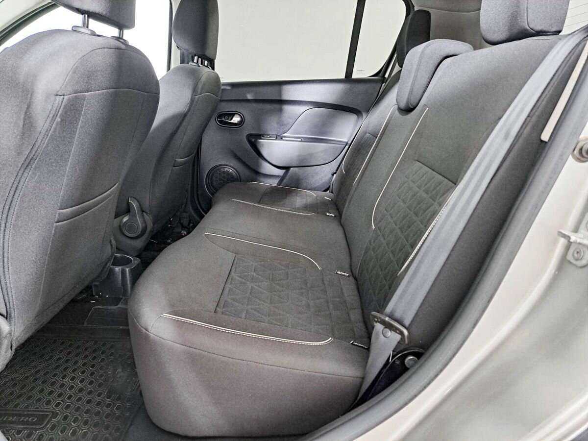 Renault Sandero с пробегом — 2019 год. Фото: #9