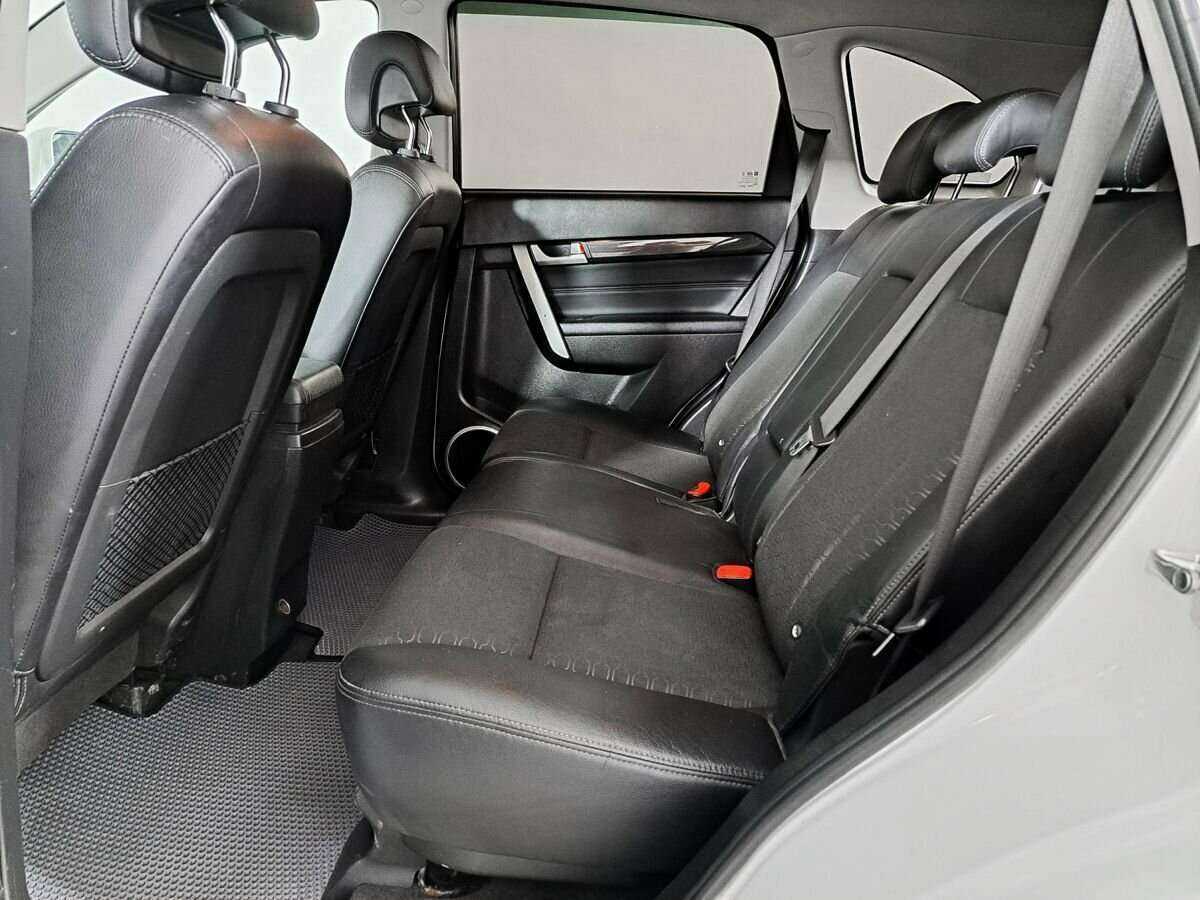 Chevrolet Captiva с пробегом — 2014 год. Фото: #11