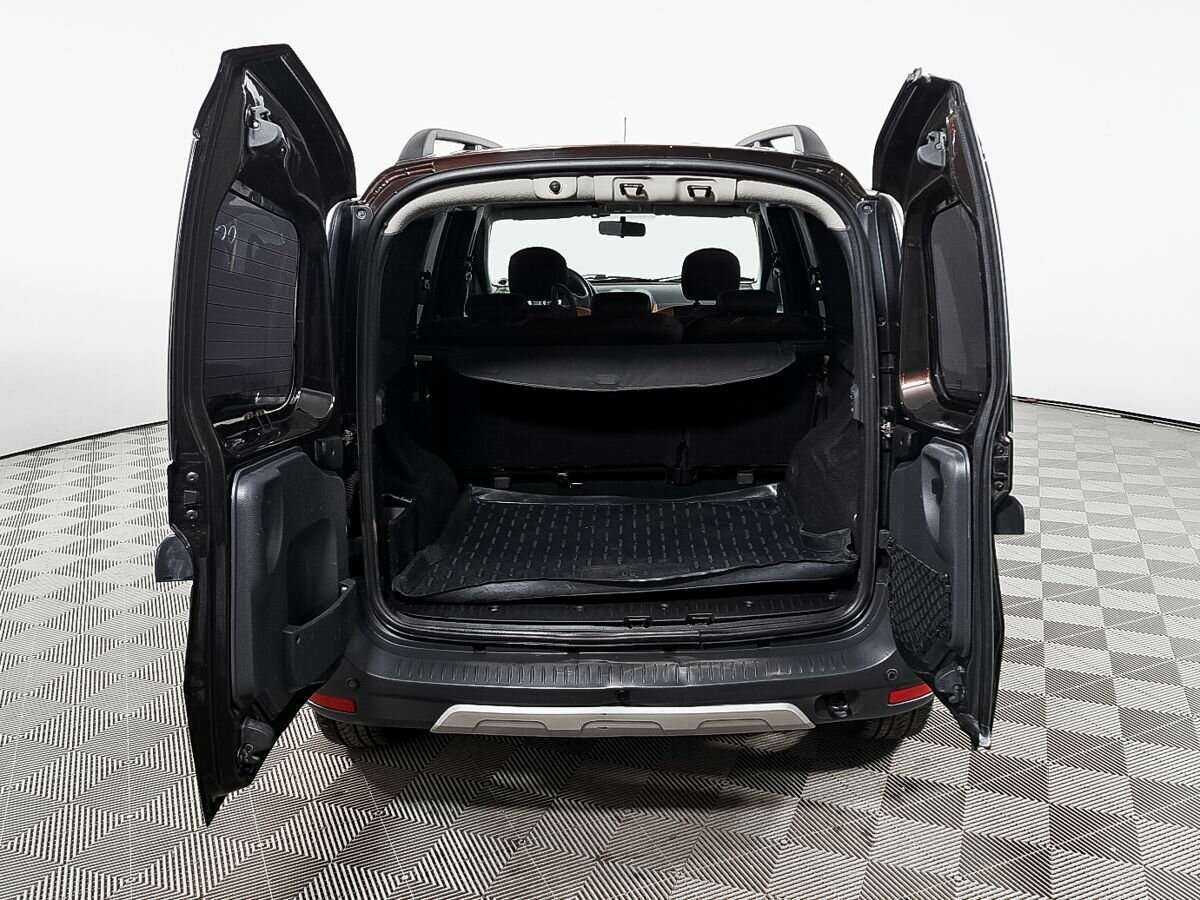 Lada (ВАЗ) Largus с пробегом — 2019 год. Фото: #9