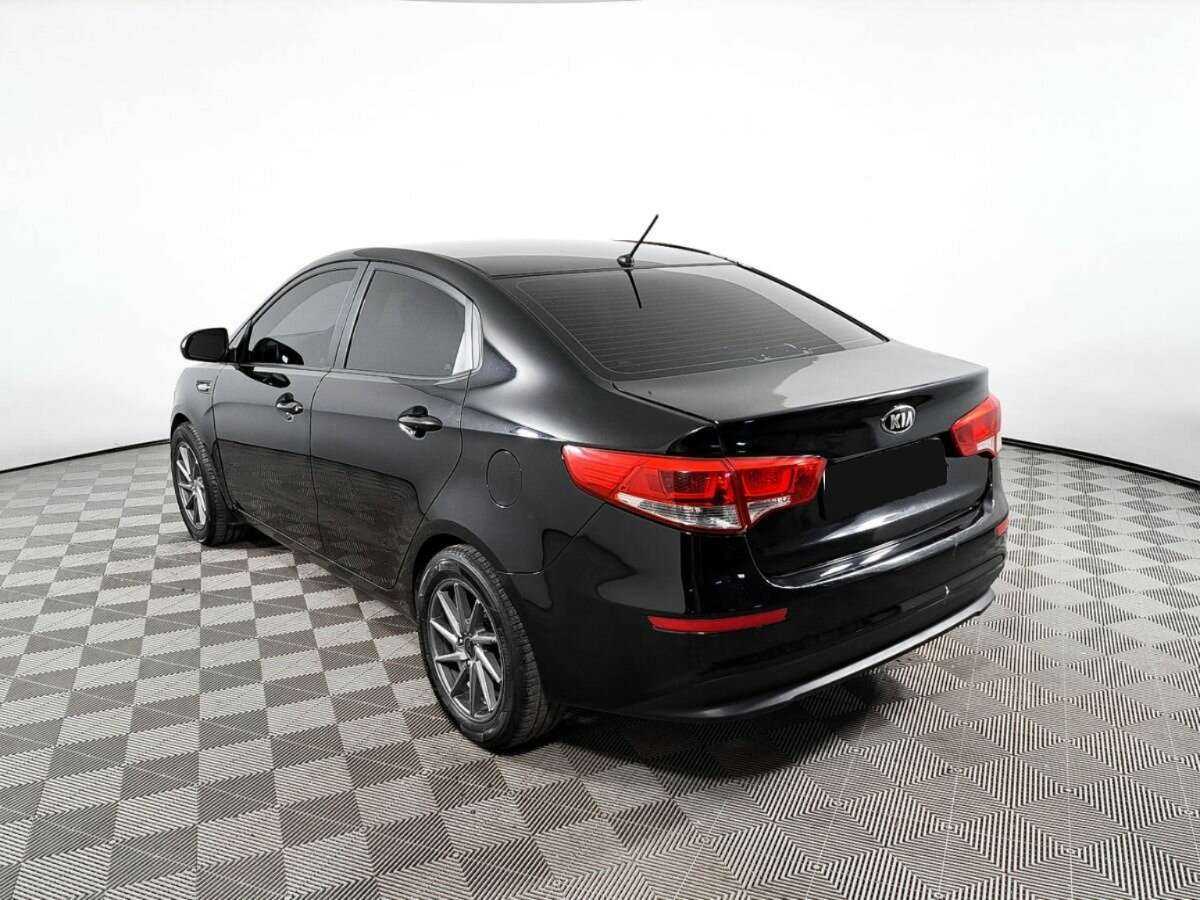 Kia Rio с пробегом — 2016 год. Фото: #6