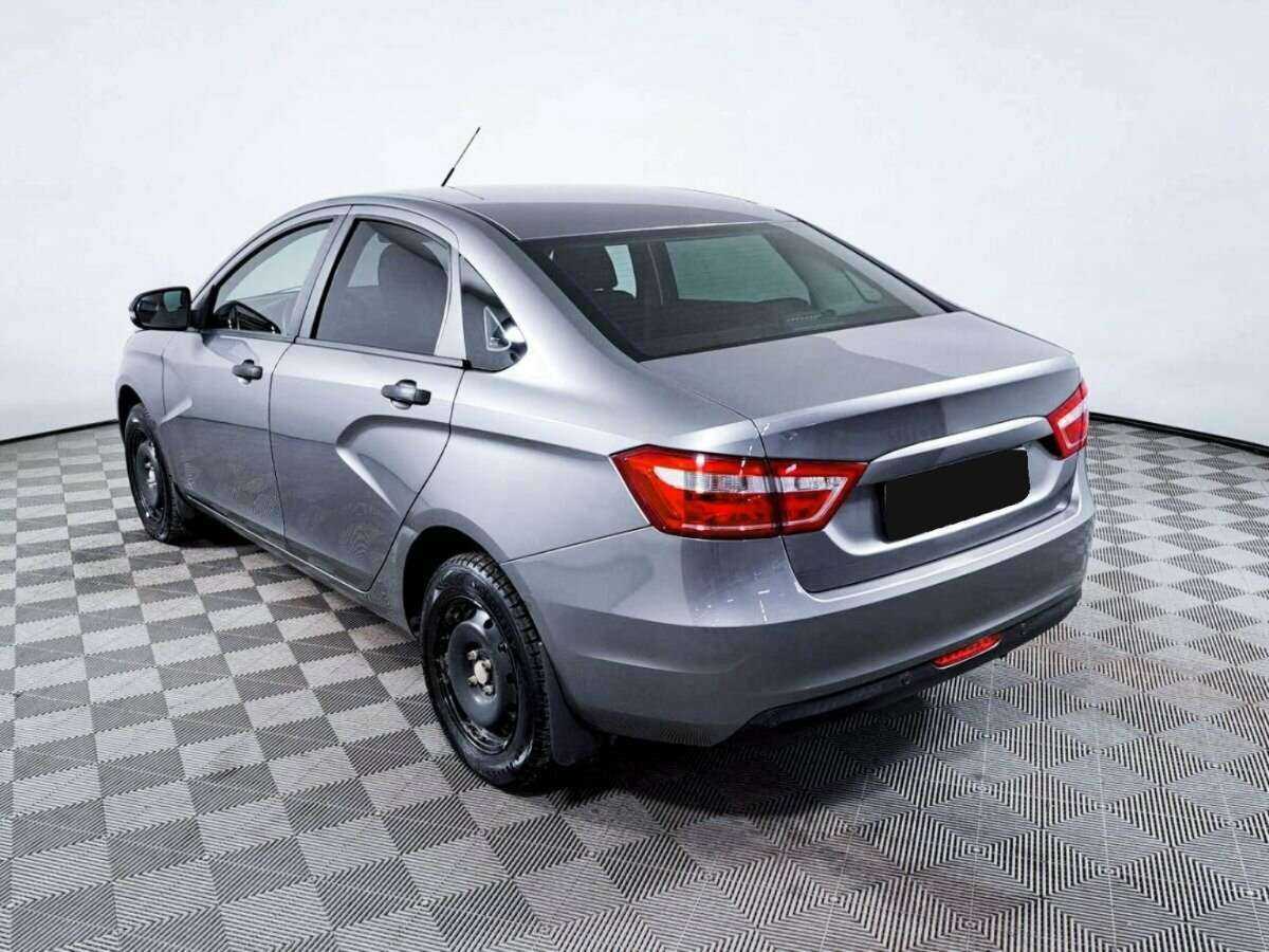 Lada (ВАЗ) Vesta с пробегом — 2017 год. Фото: #6