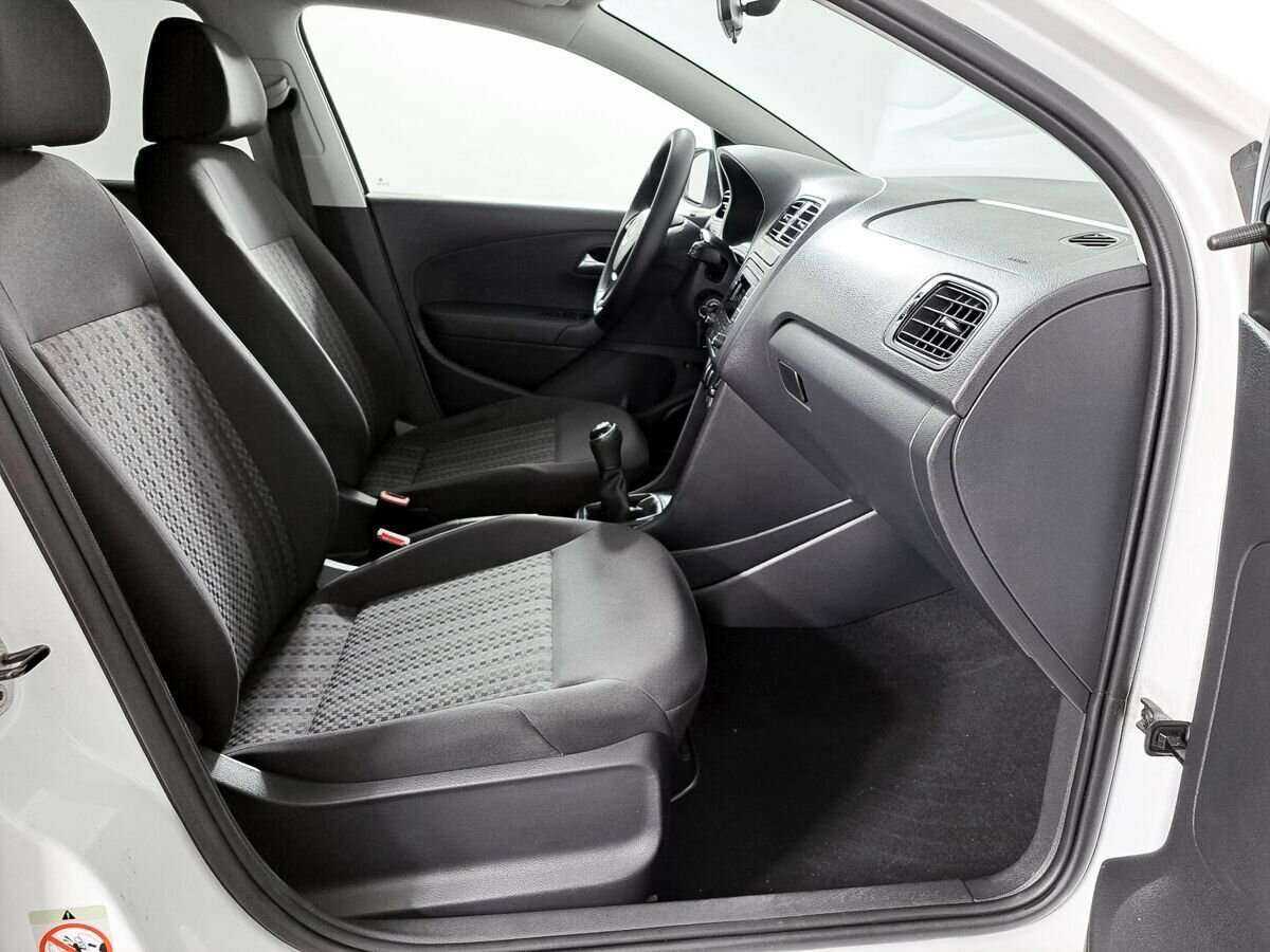 Volkswagen Polo с пробегом — 2019 год. Фото: #10