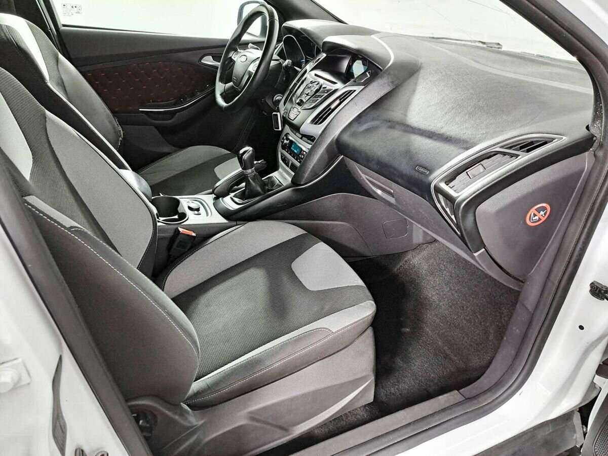 Ford Focus с пробегом — 2012 год. Фото: #8