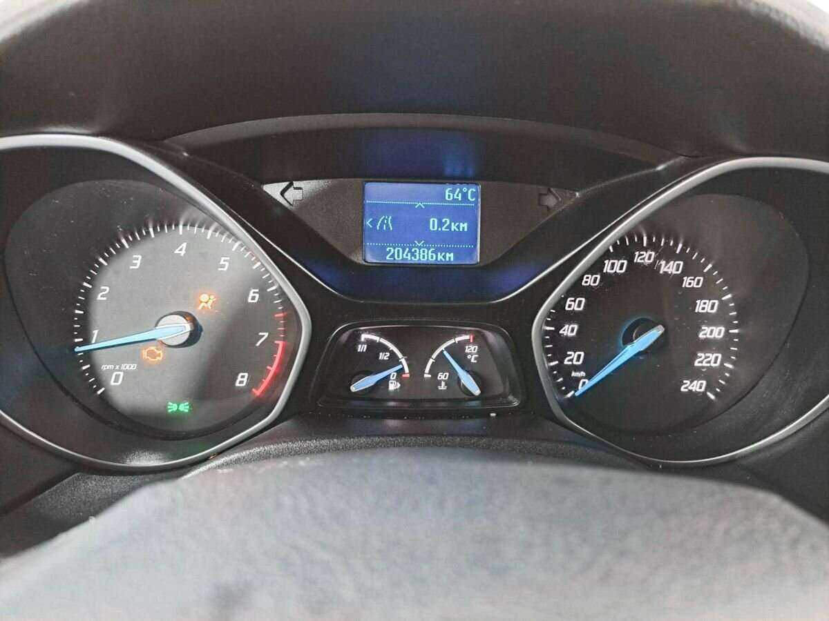 Ford Focus с пробегом — 2012 год. Фото: #10