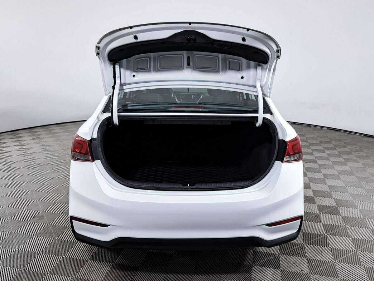 Hyundai Solaris с пробегом — 2018 год. Фото: #8