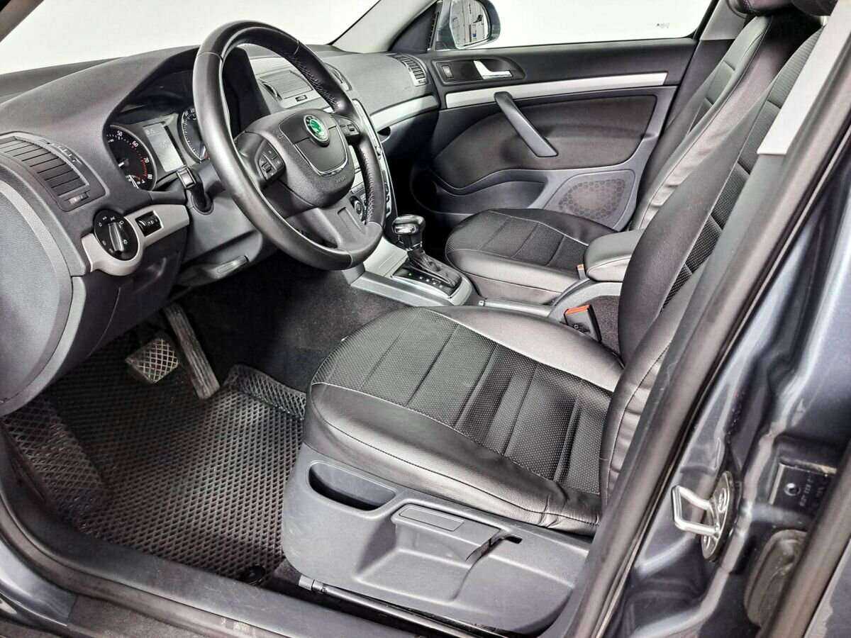 Skoda Octavia с пробегом — 2012 год. Фото: #12