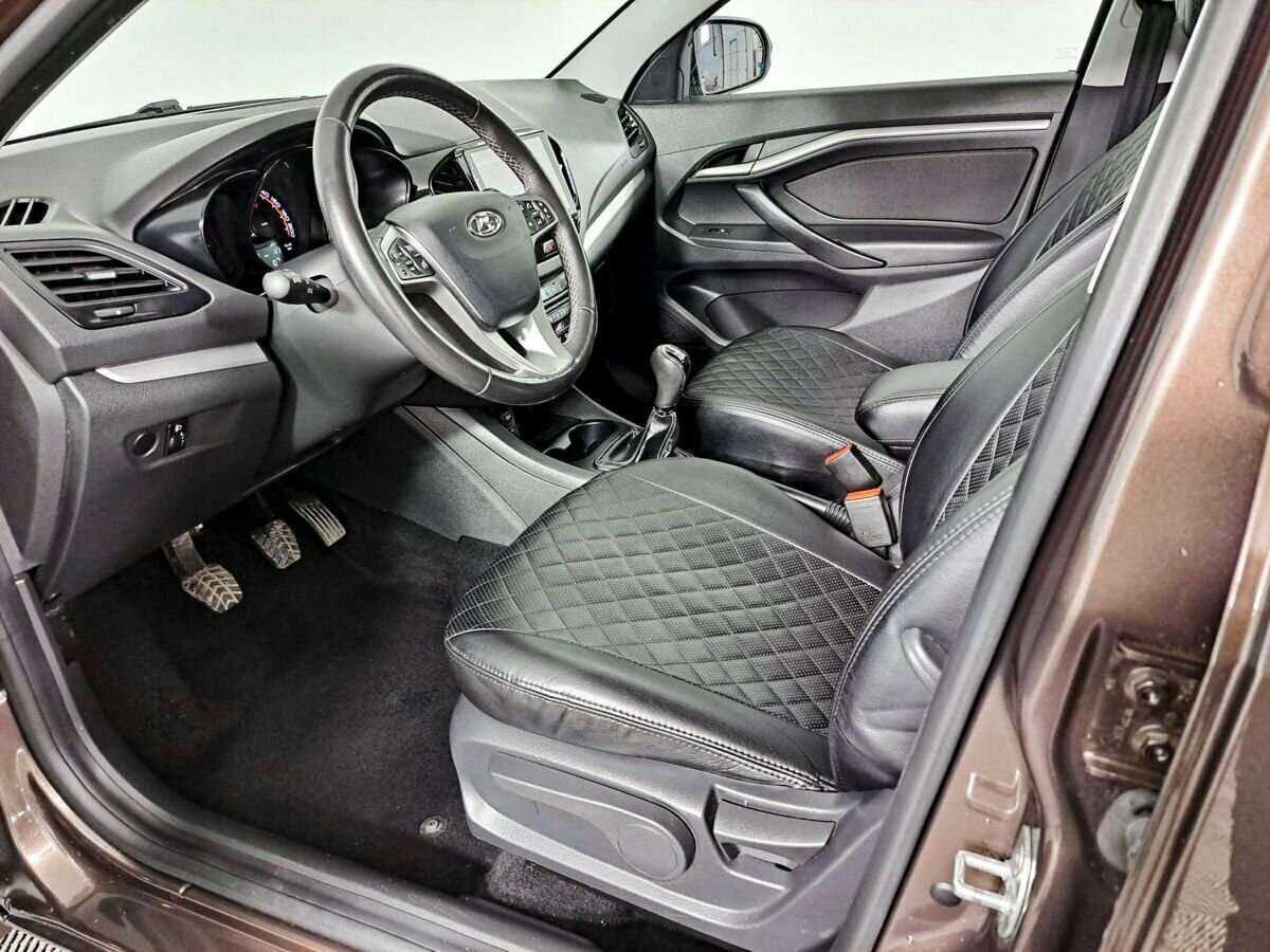 Lada (ВАЗ) Vesta с пробегом — 2020 год. Фото: #12