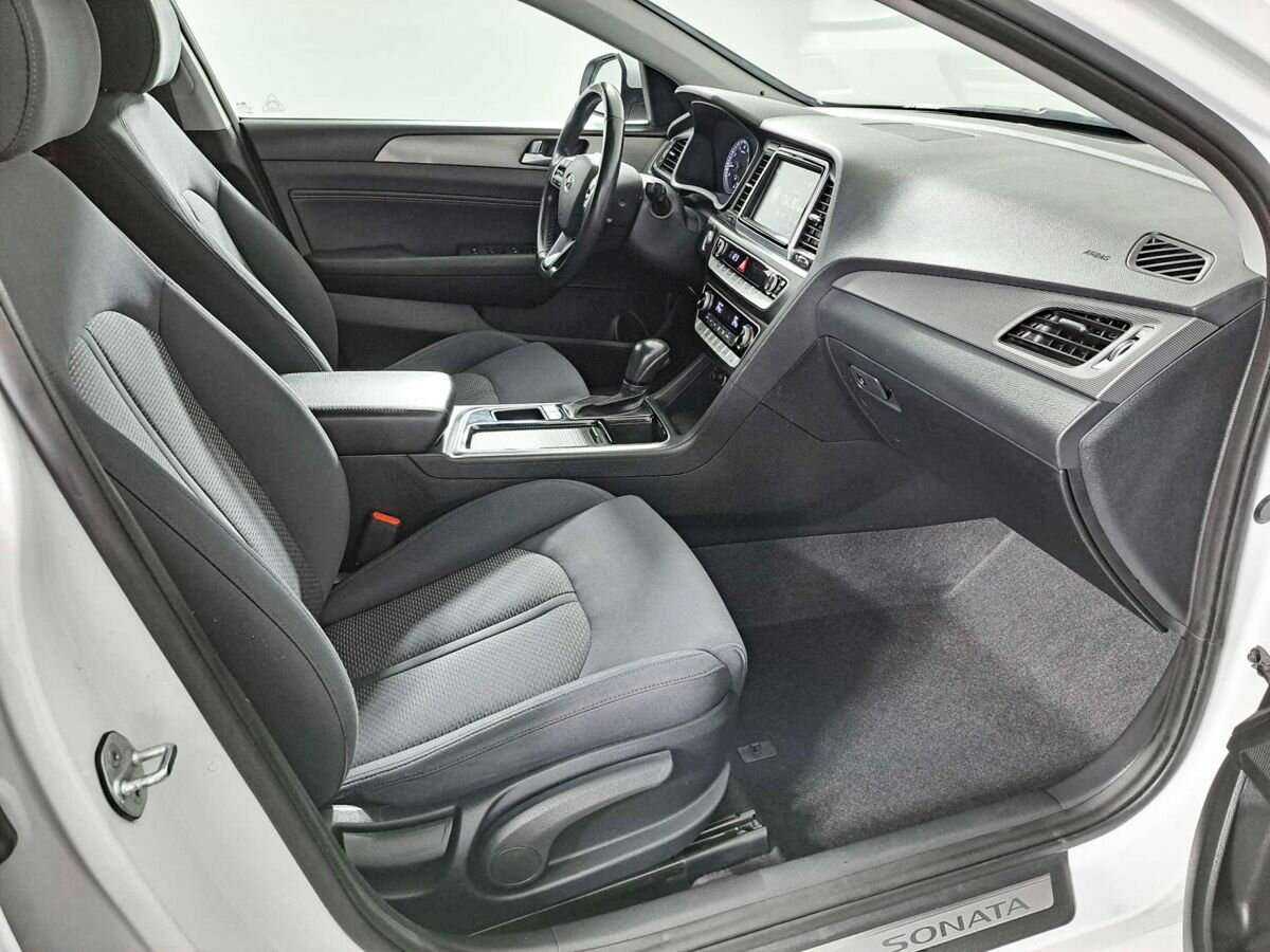 Hyundai Sonata с пробегом — 2018 год. Фото: #8