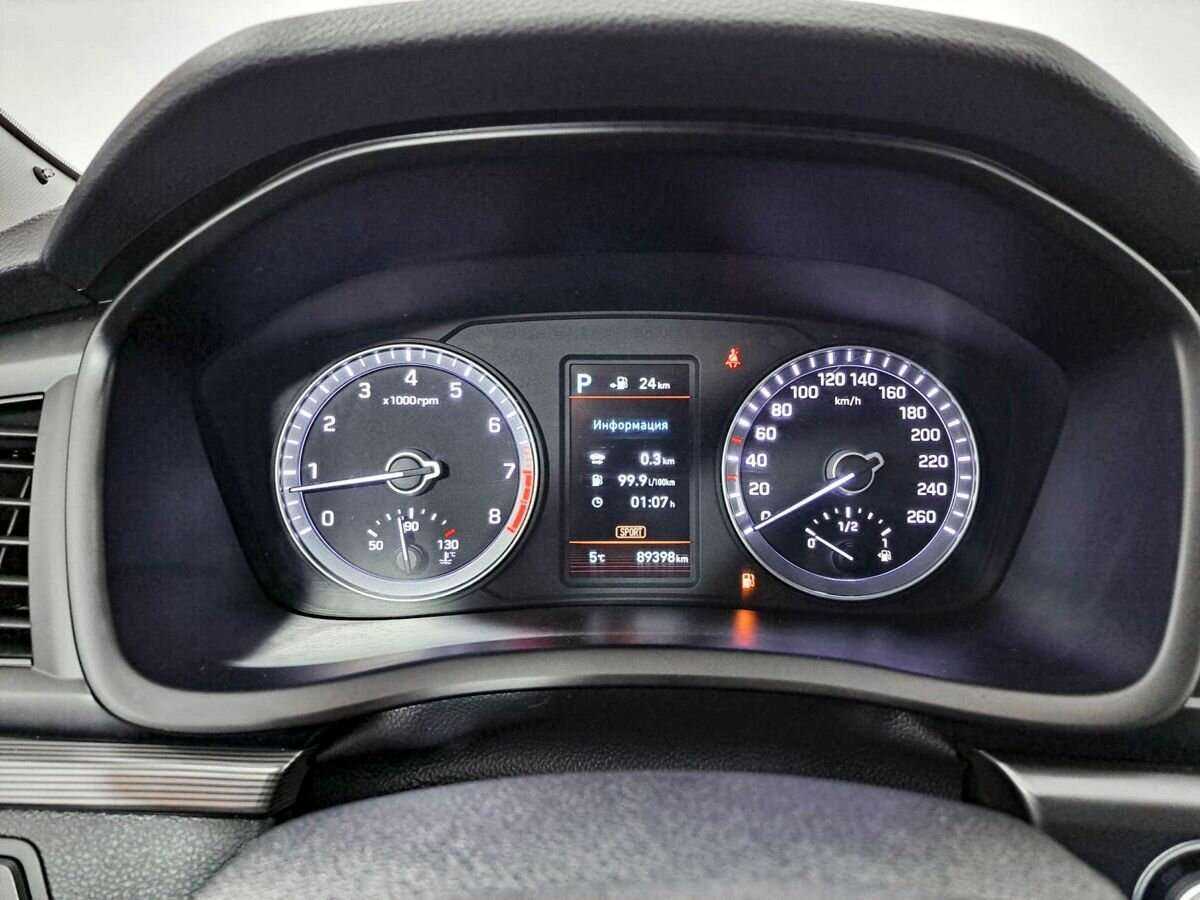 Hyundai Sonata с пробегом — 2018 год. Фото: #10