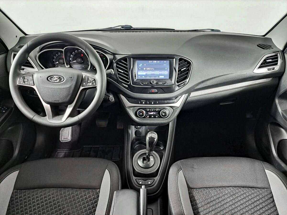 Lada (ВАЗ) Vesta с пробегом — 2016 год. Фото: #11