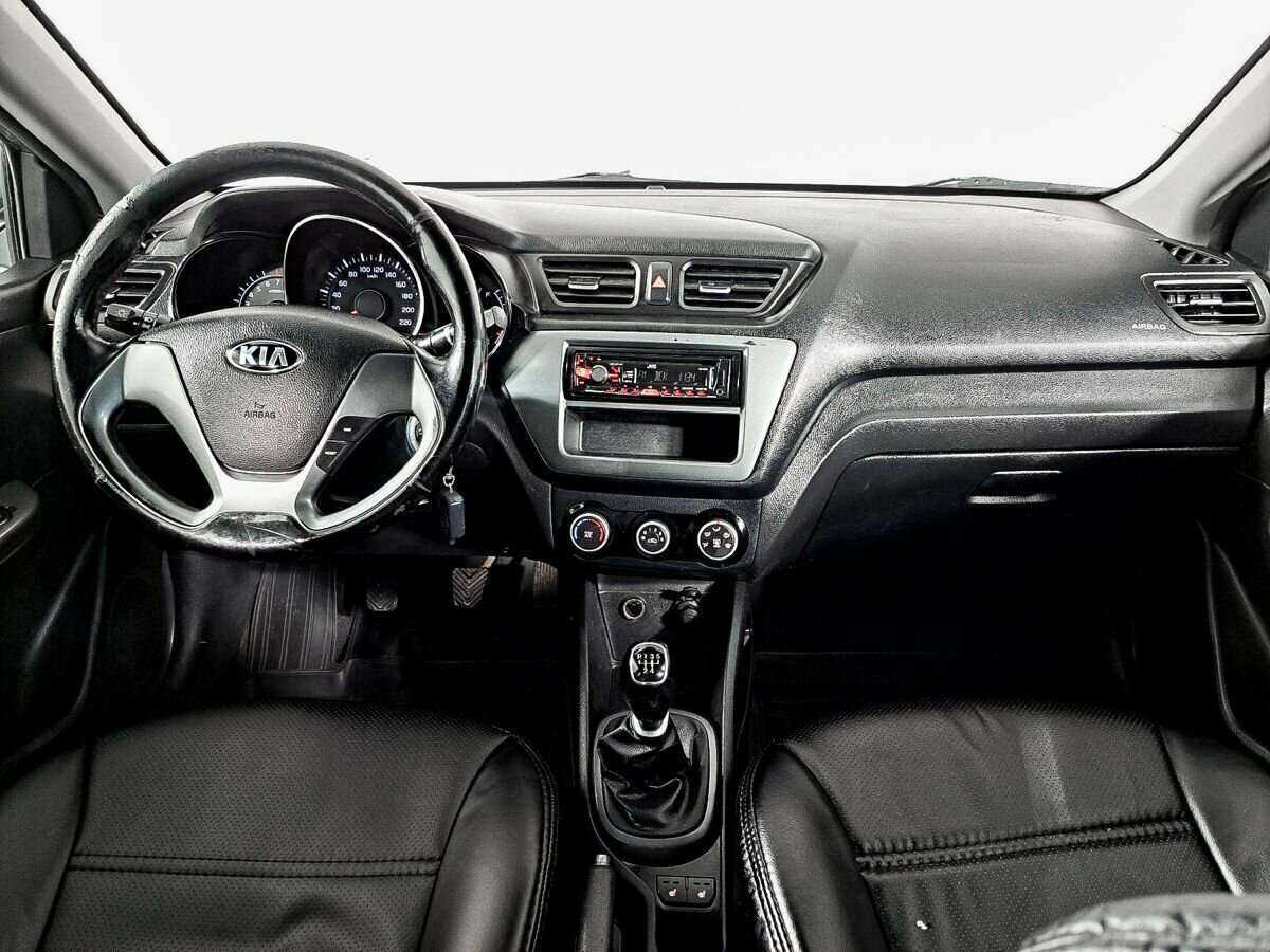 Kia Rio с пробегом — 2015 год. Фото: #11