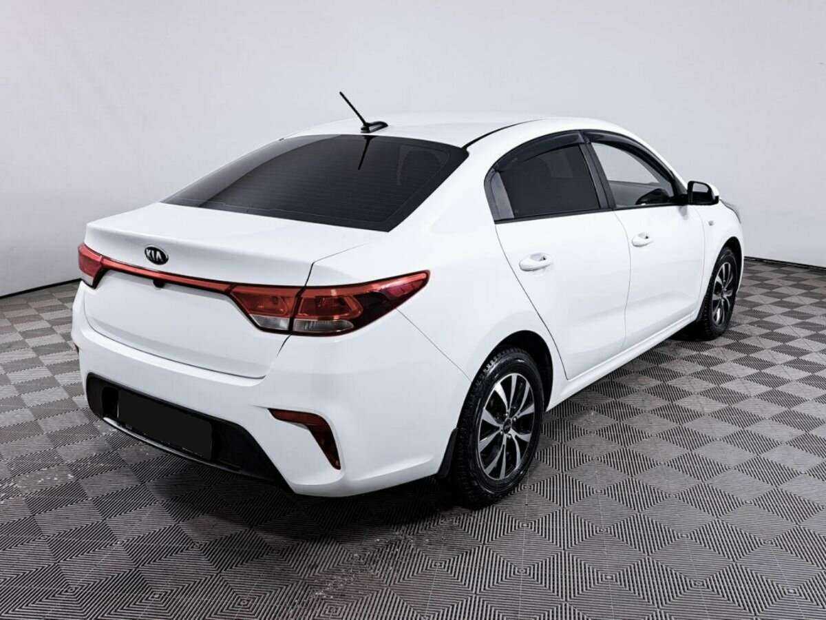 Kia Rio с пробегом — 2017 год. Фото: #4