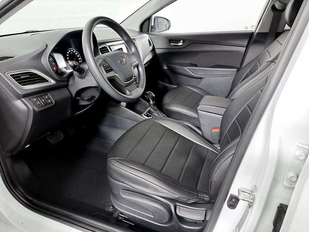 Hyundai Solaris с пробегом — 2019 год. Фото: #13