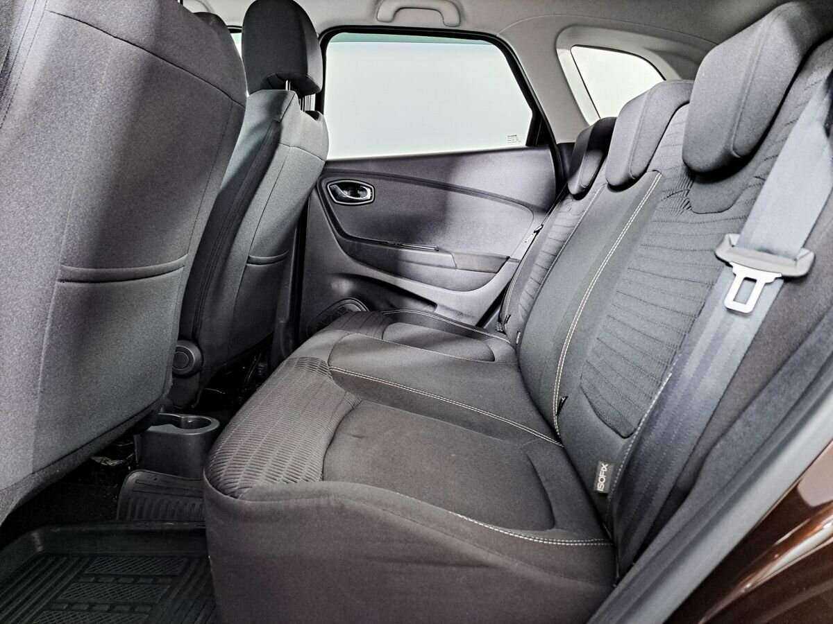 Renault Kaptur с пробегом — 2017 год. Фото: #9