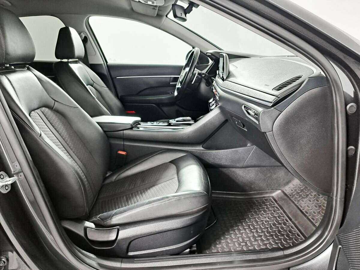 Hyundai Sonata с пробегом — 2020 год. Фото: #8