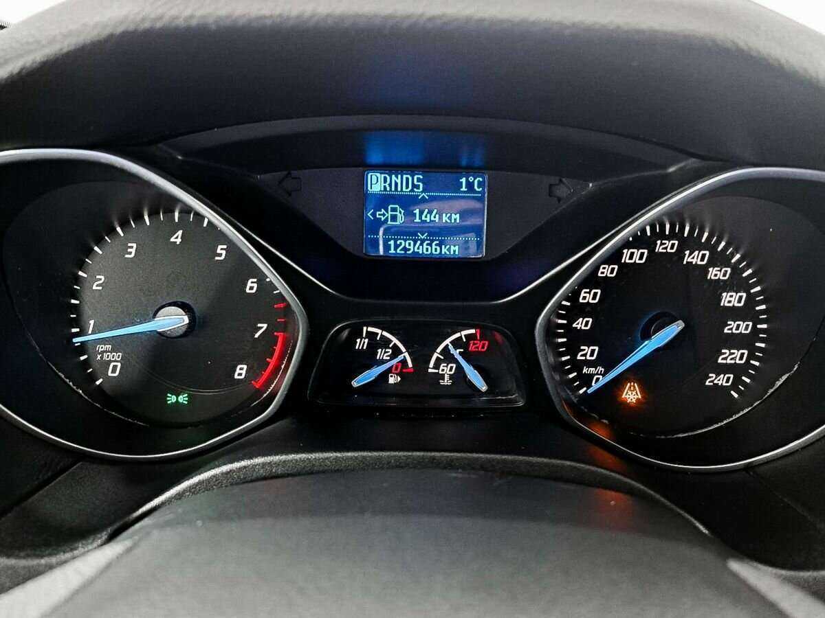 Ford Focus с пробегом — 2013 год. Фото: #12