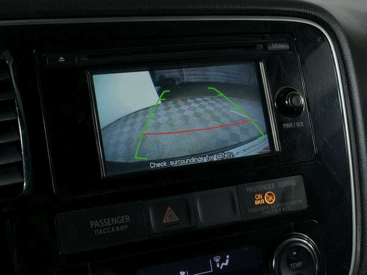 Mitsubishi Outlander с пробегом — 2016 год. Фото: #13