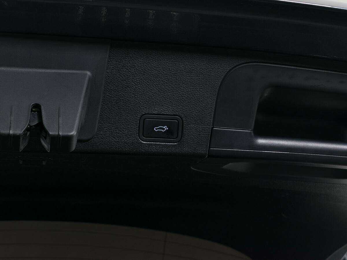 Geely Tugella с пробегом — 2022 год. Фото: #5