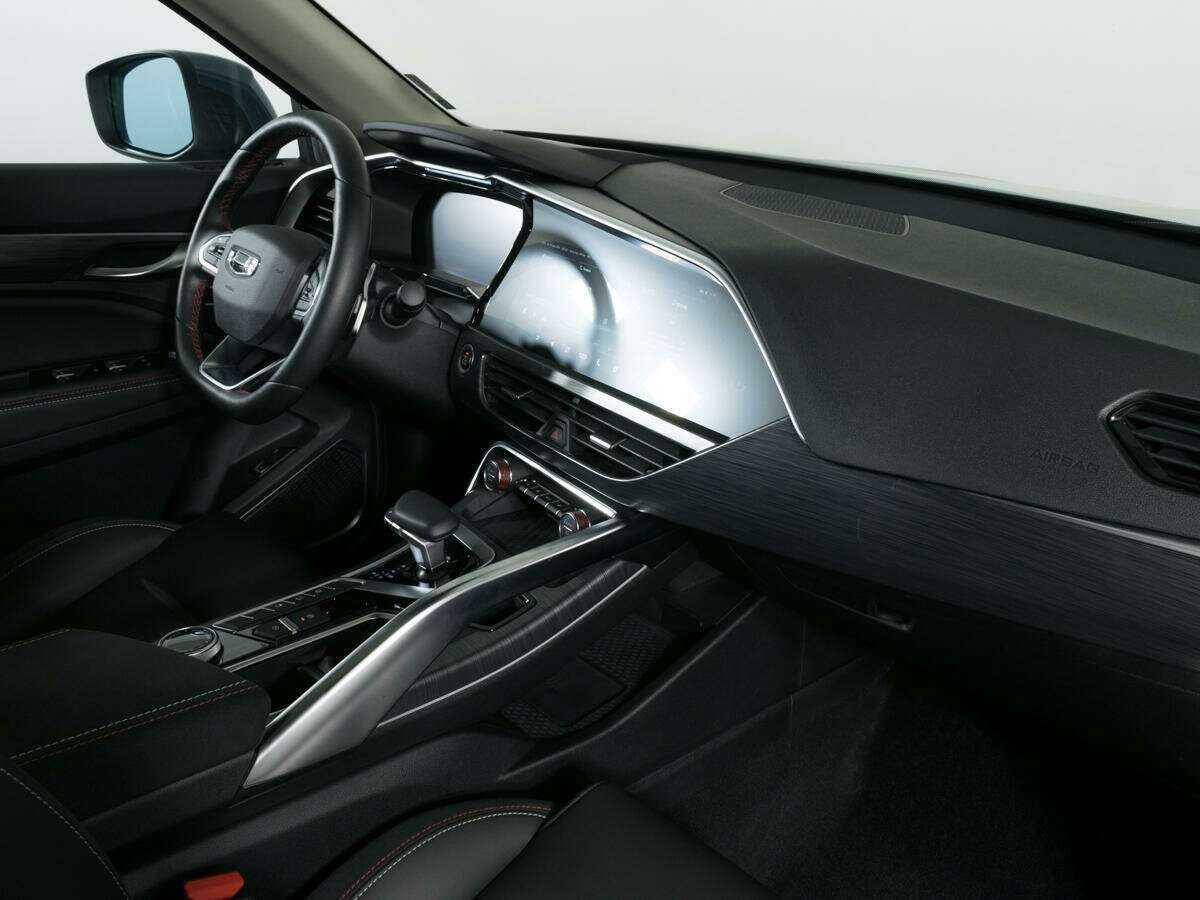 Geely Tugella с пробегом — 2022 год. Фото: #6