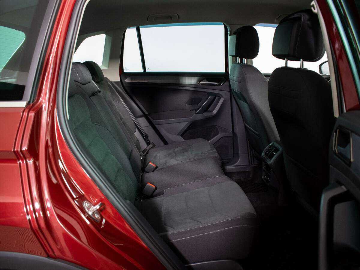 Volkswagen Tiguan с пробегом — 2021 год. Фото: #9