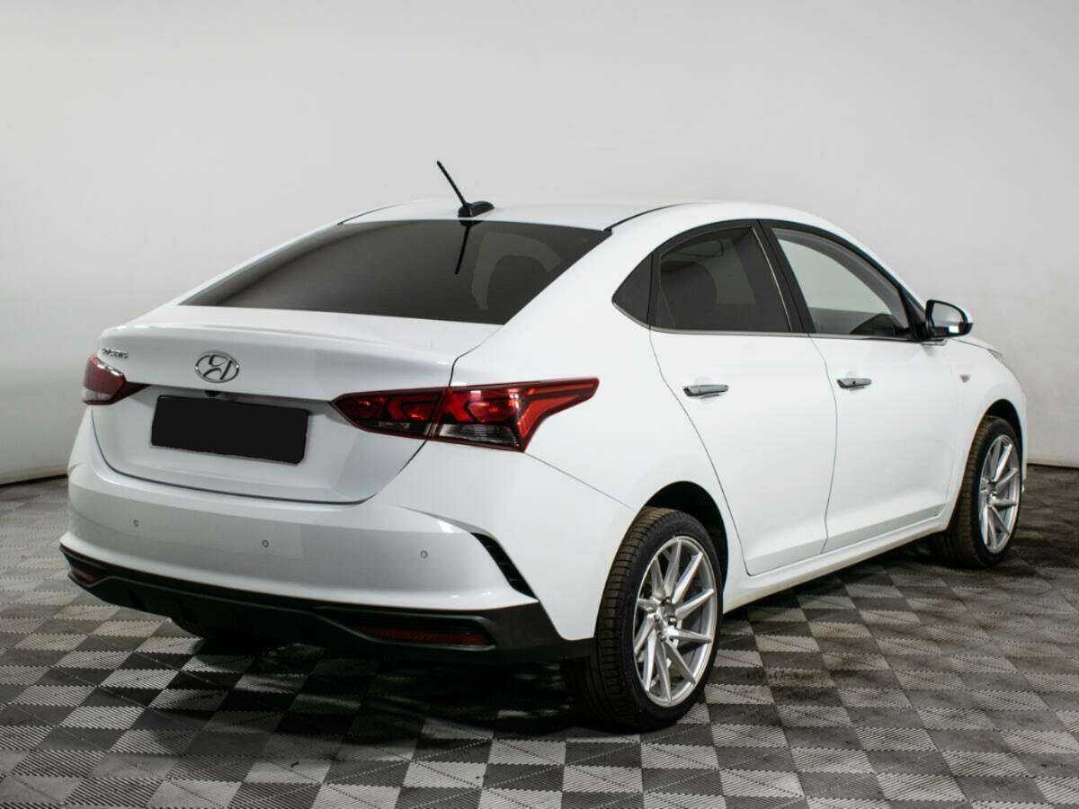 Hyundai Solaris с пробегом — 2020 год. Фото: #12