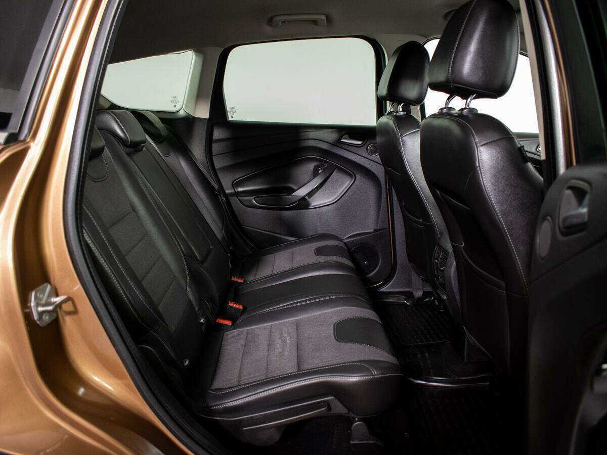 Ford Kuga с пробегом — 2013 год. Фото: #7