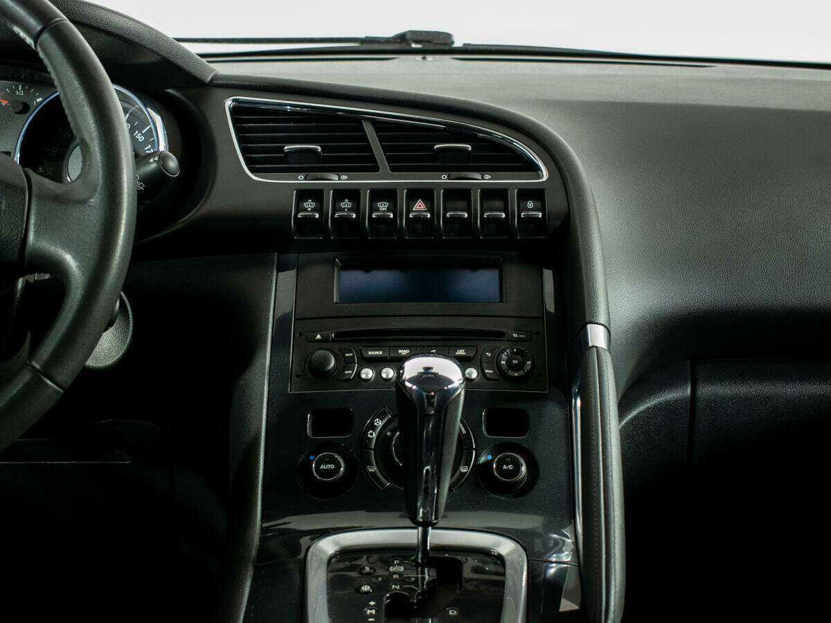 Peugeot 3008 с пробегом — 2014 год. Фото: #10