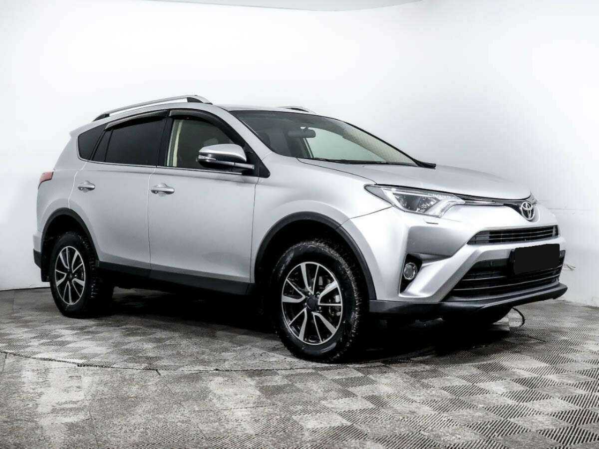 Toyota RAV4 с пробегом — 2016 год. Фото: #2