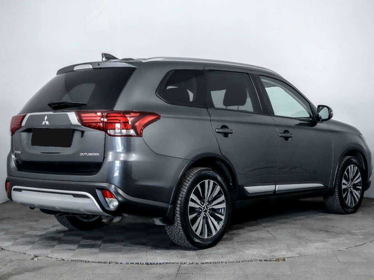 Mitsubishi Outlander с пробегом — 2018 год. Фото: #3