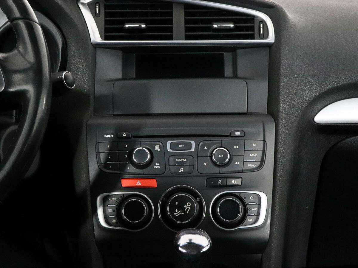 Citroen C4 с пробегом — 2013 год. Фото: #9