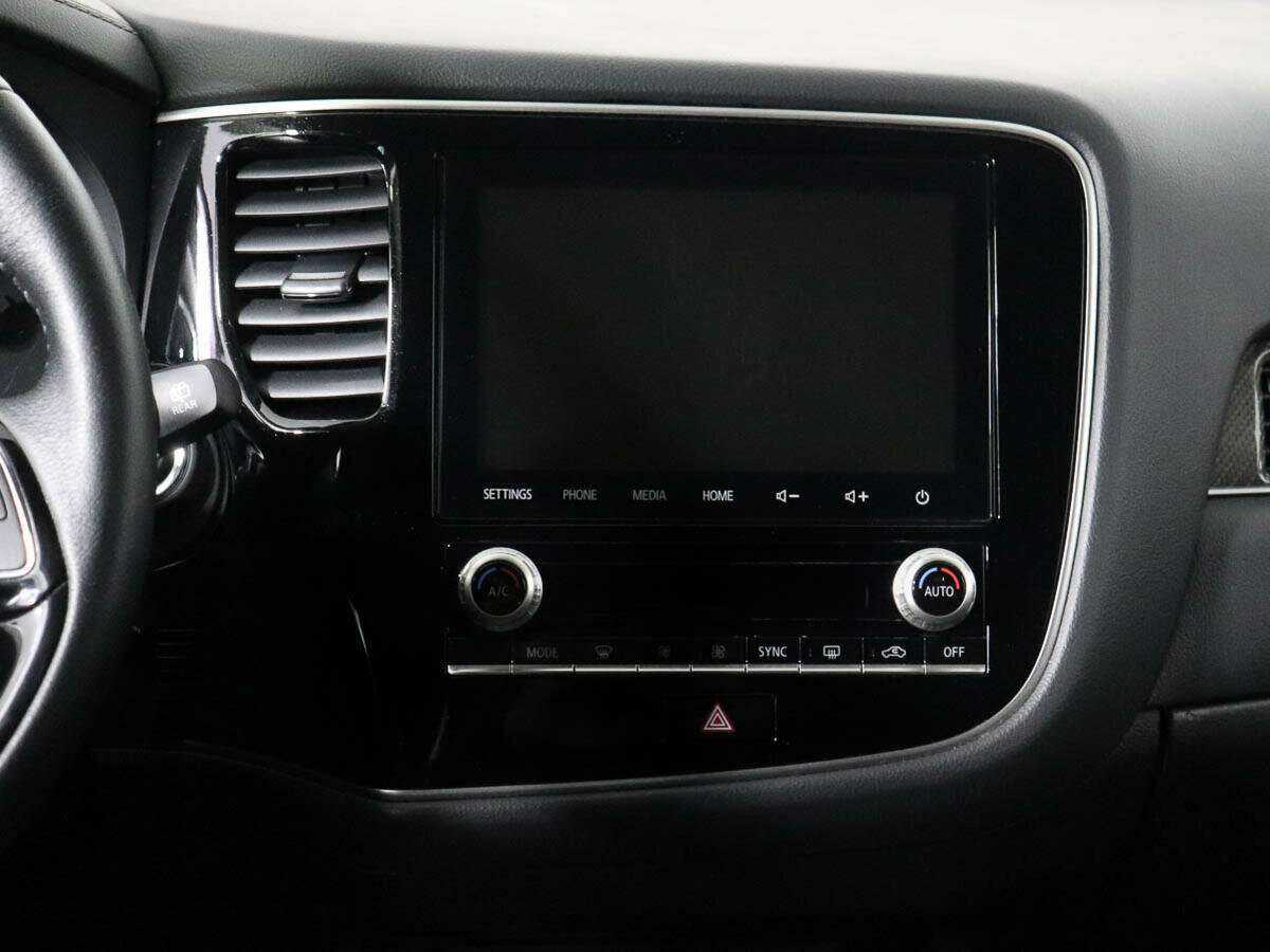 Mitsubishi Outlander с пробегом — 2022 год. Фото: #10