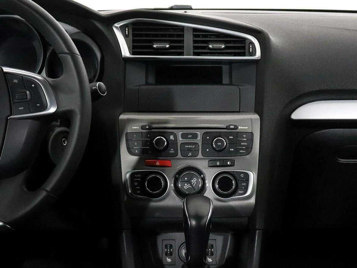 Citroen C4 с пробегом — 2020 год. Фото: #8