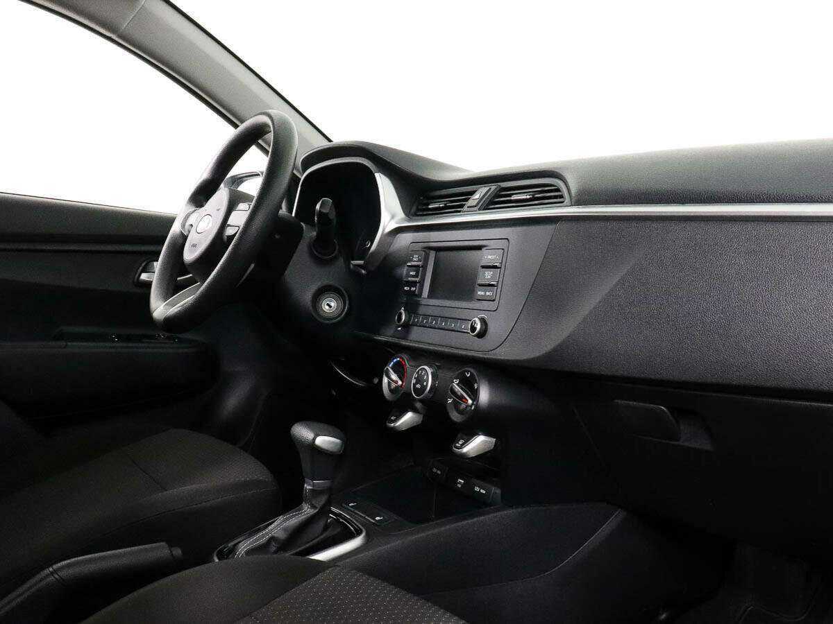 Kia Rio с пробегом — 2021 год. Фото: #6