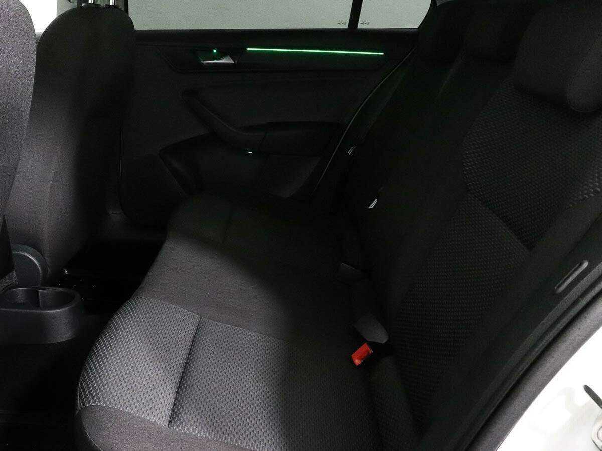 Volkswagen Polo с пробегом — 2021 год. Фото: #7