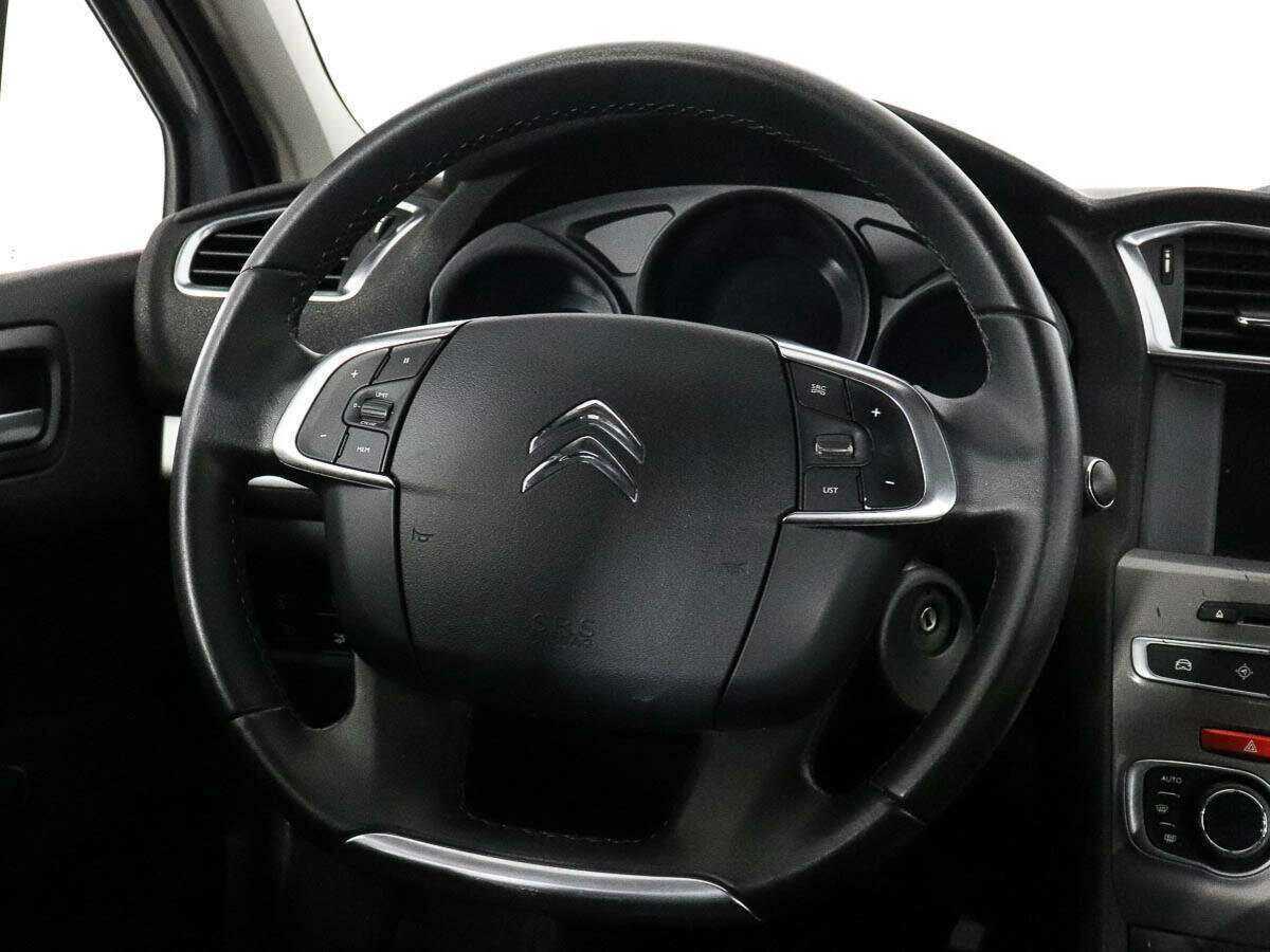 Citroen C4 с пробегом — 2017 год. Фото: #10