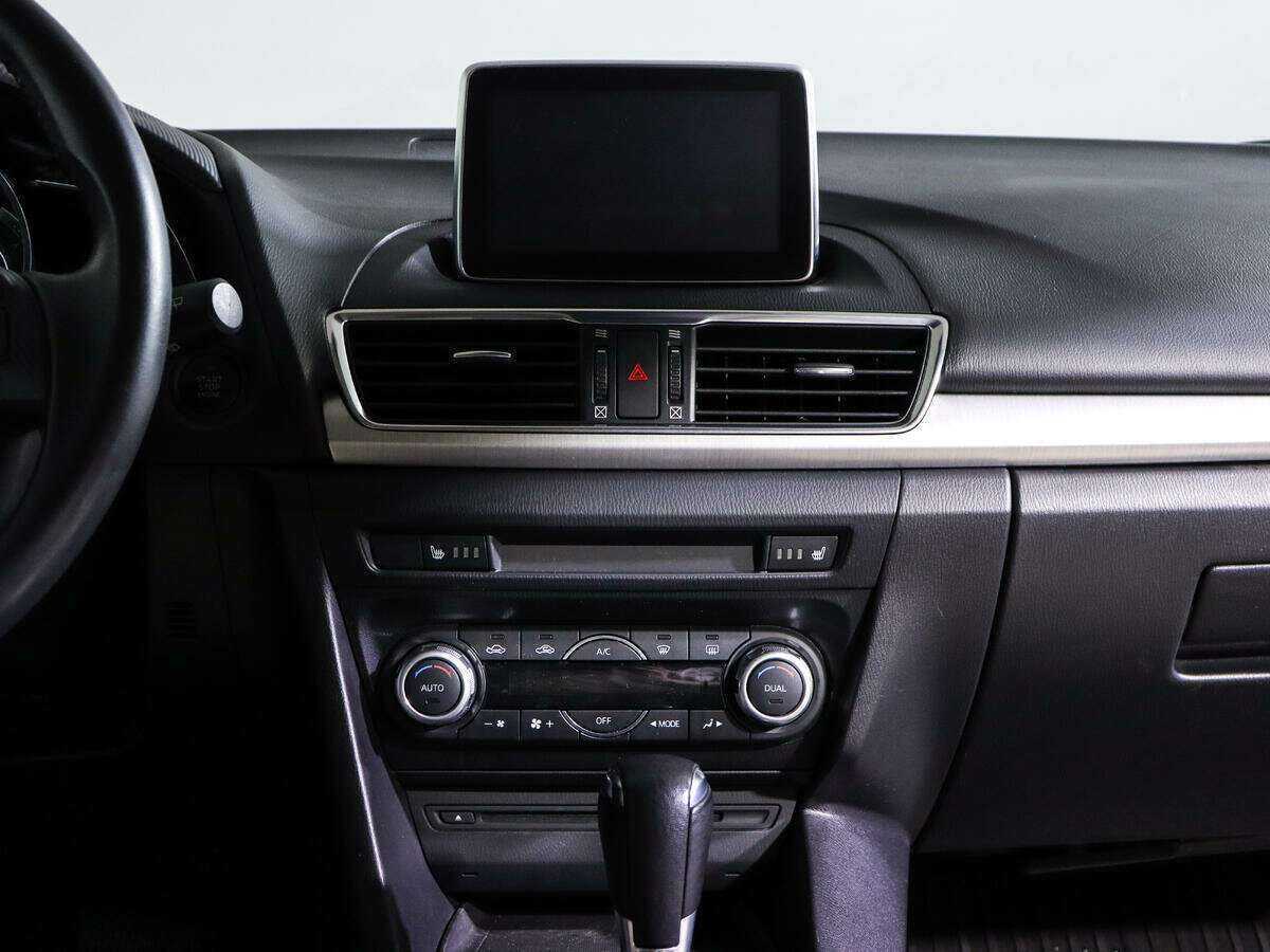 Mazda 3 с пробегом — 2014 год. Фото: #10