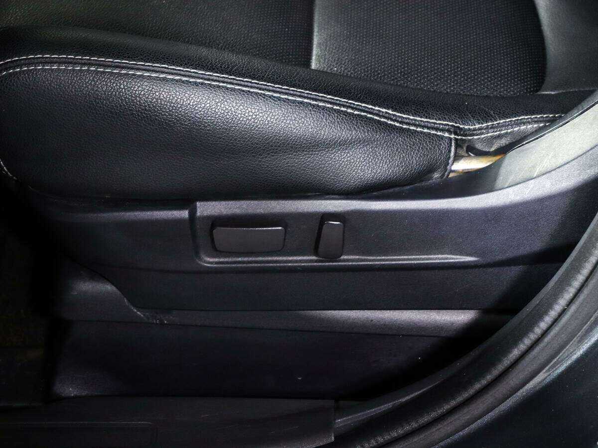 Mitsubishi Outlander с пробегом — 2013 год. Фото: #15