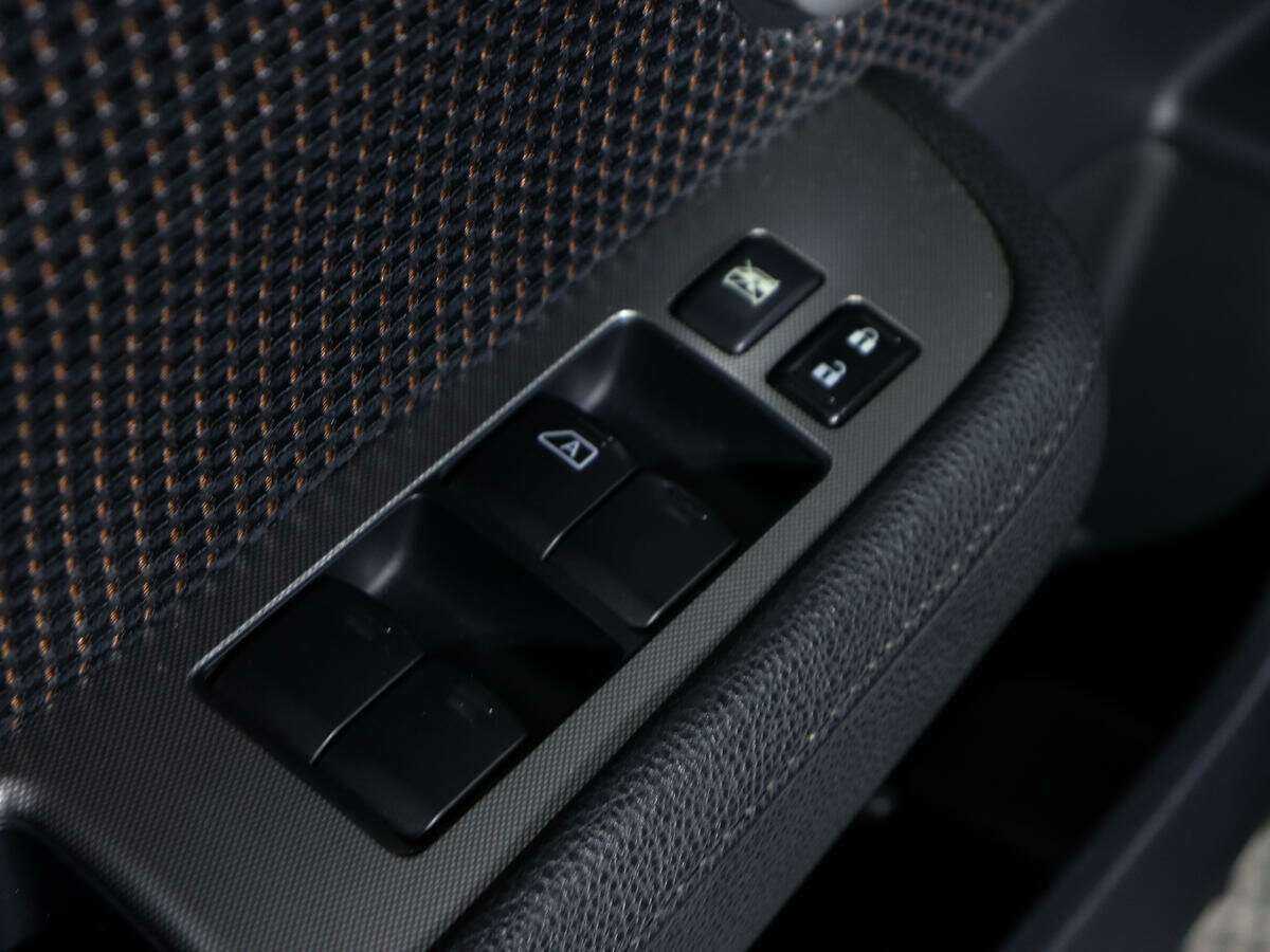 Nissan Tiida с пробегом — 2012 год. Фото: #15