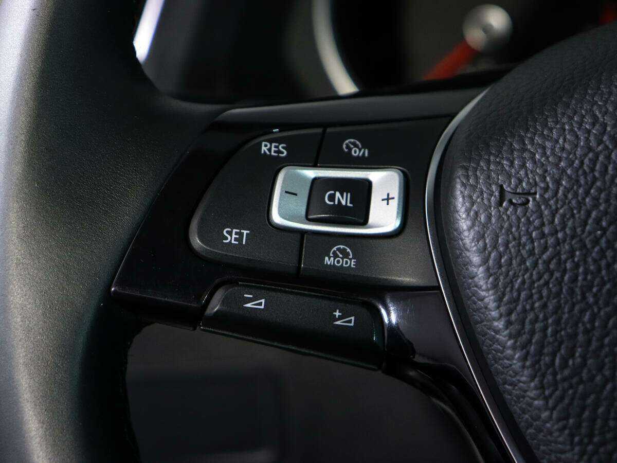 Volkswagen Tiguan с пробегом — 2017 год. Фото: #14