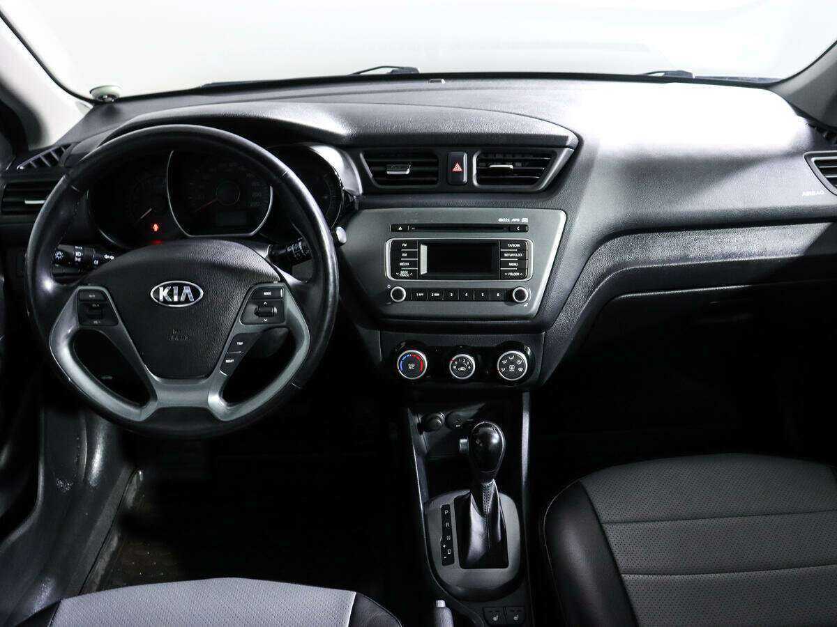 Kia Rio с пробегом — 2017 год. Фото: #12