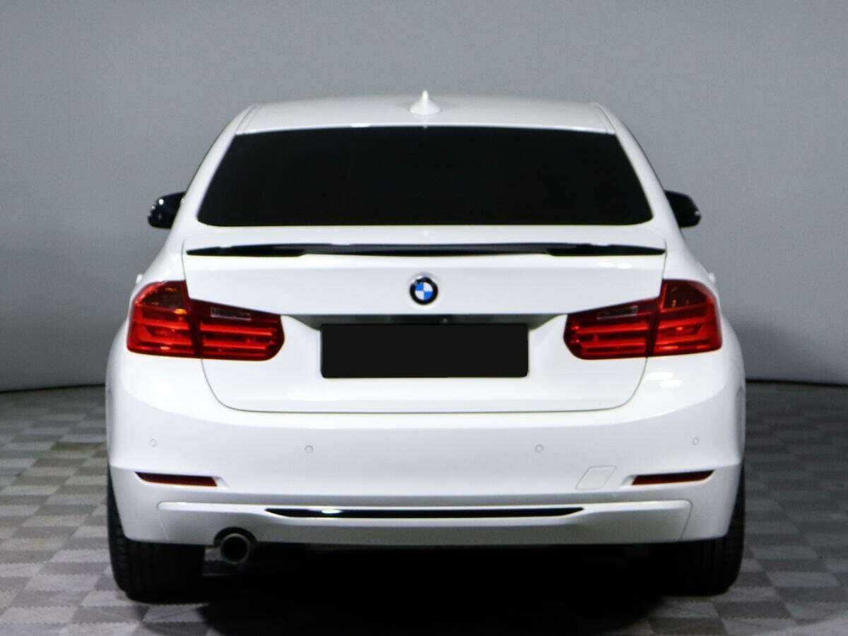 BMW 3 серии с пробегом — 2013 год. Фото: #4